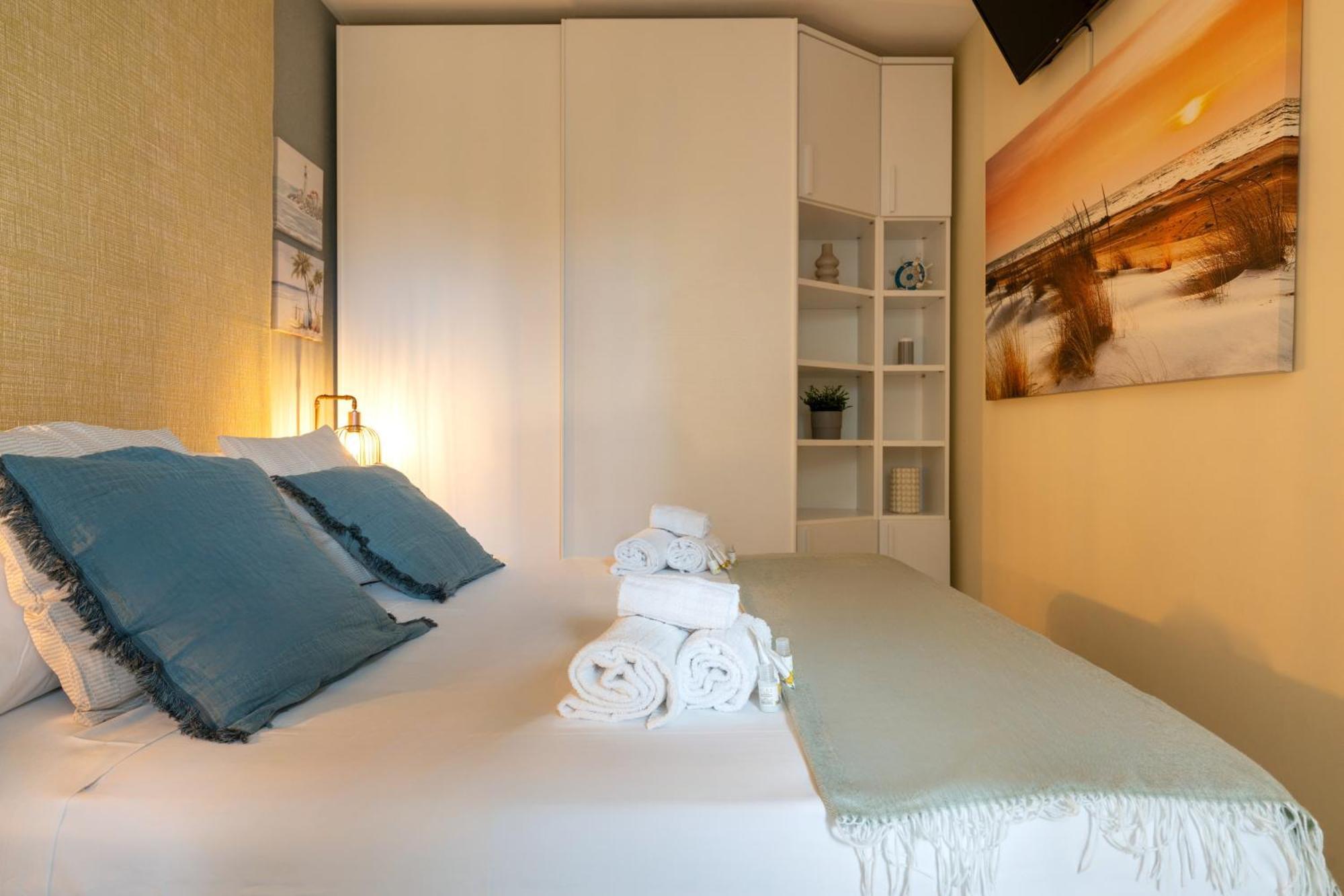 Cozy Marine Apt With Jacuzzi - 250Mt From Sea ポリニャーノ・ア・マーレ エクステリア 写真