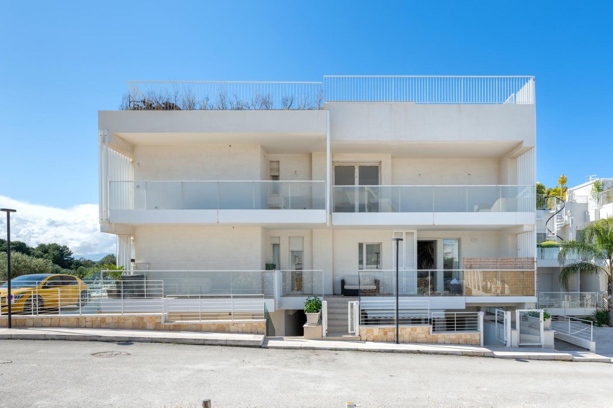 Cozy Marine Apt With Jacuzzi - 250Mt From Sea ポリニャーノ・ア・マーレ エクステリア 写真