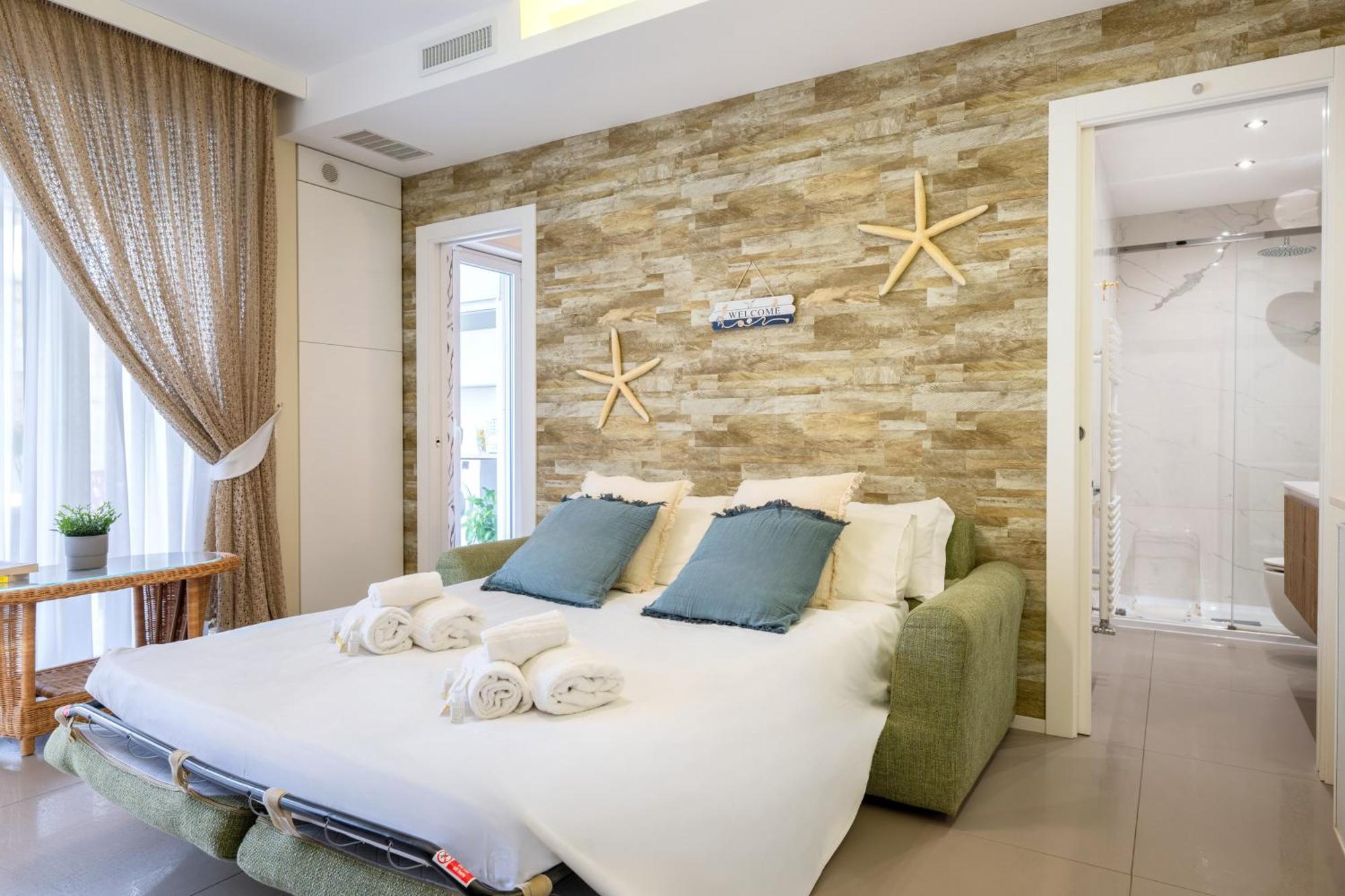 Cozy Marine Apt With Jacuzzi - 250Mt From Sea ポリニャーノ・ア・マーレ エクステリア 写真