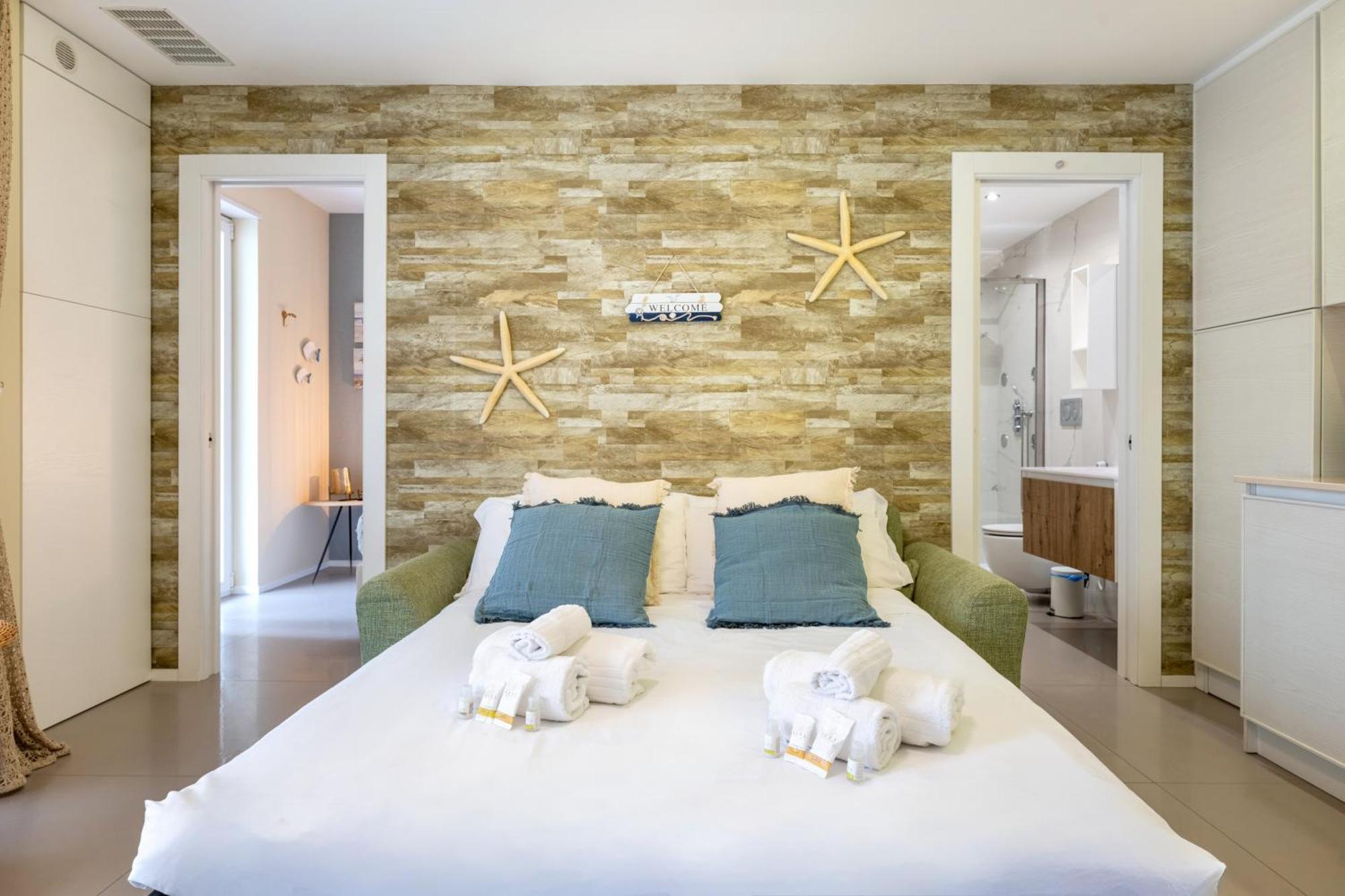 Cozy Marine Apt With Jacuzzi - 250Mt From Sea ポリニャーノ・ア・マーレ エクステリア 写真