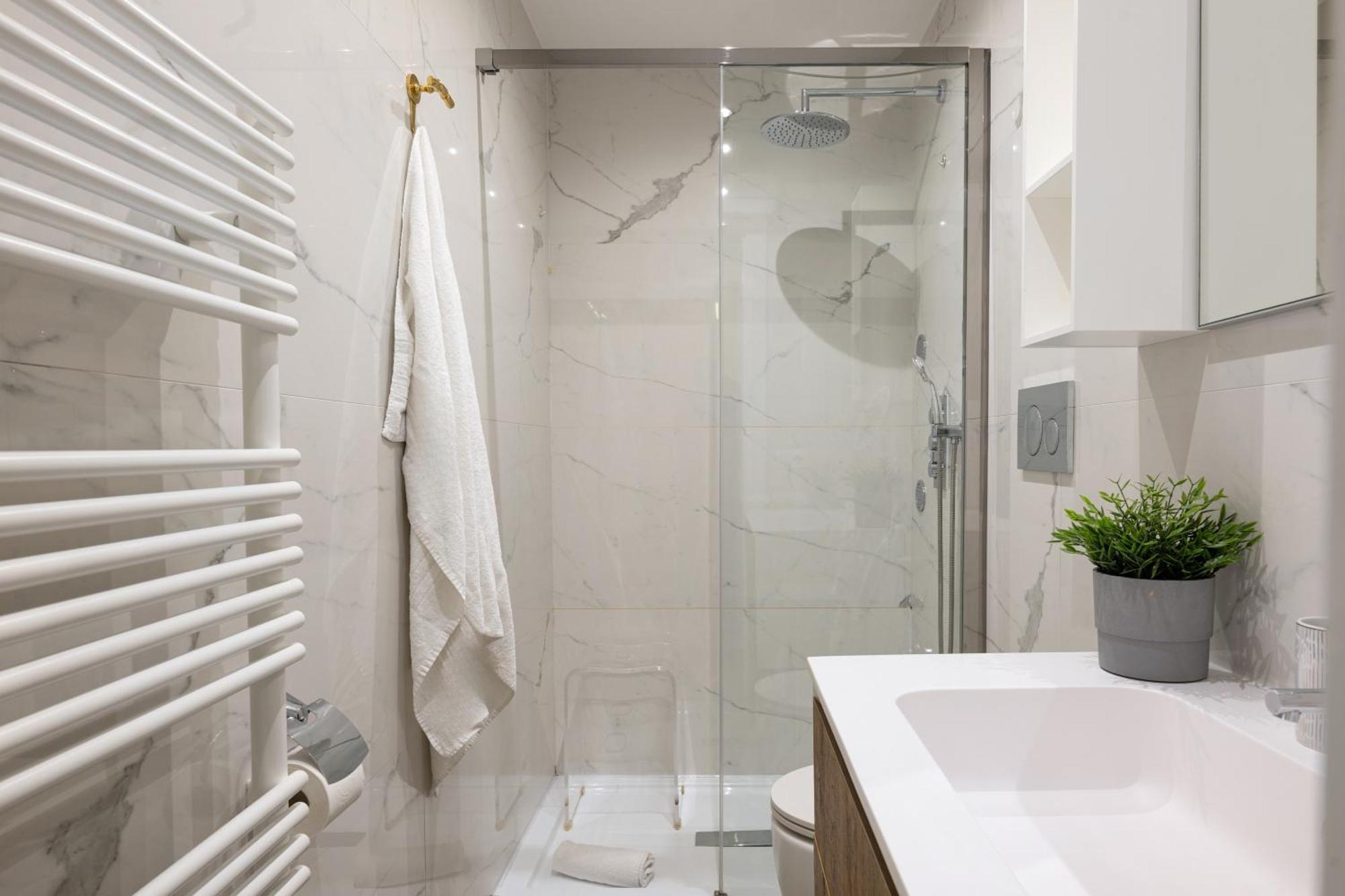 Cozy Marine Apt With Jacuzzi - 250Mt From Sea ポリニャーノ・ア・マーレ エクステリア 写真